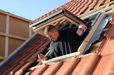 Pose de fenêtres de toit Velux à Vasselin